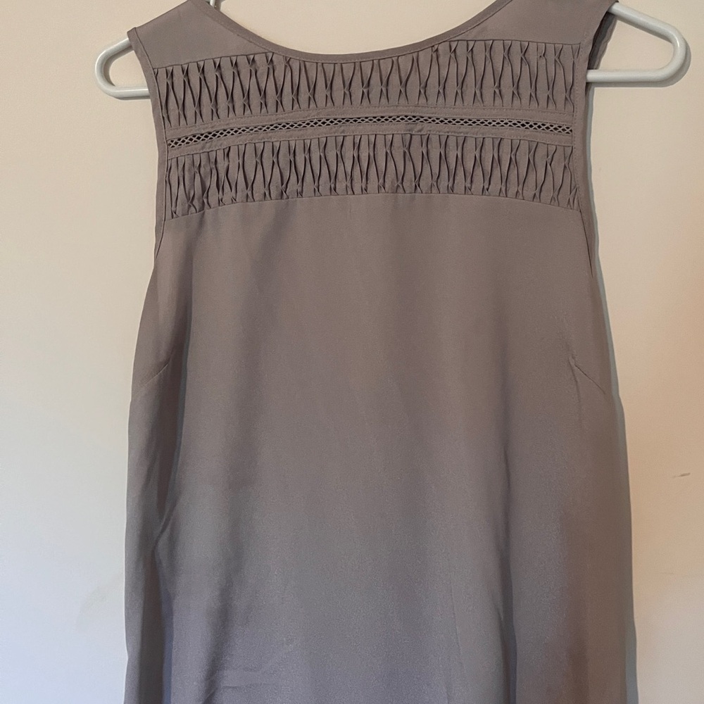 The Limited gray tank top size medium